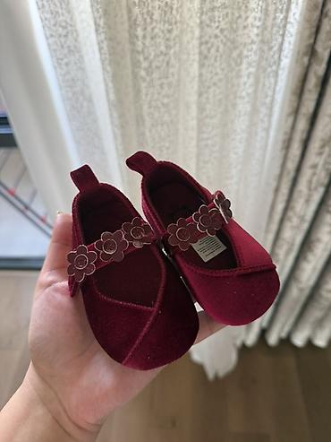 Uşaq dünyası: Ölçü haqqında qeyd: Körpənin ayaq uzunluğunu ölçüb uyğun modeli seçmək — 3