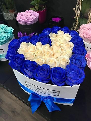 Ruža: Kutija u obliku srca sa ružama – luksuzna cvetna aranžmanska kutija - — 1