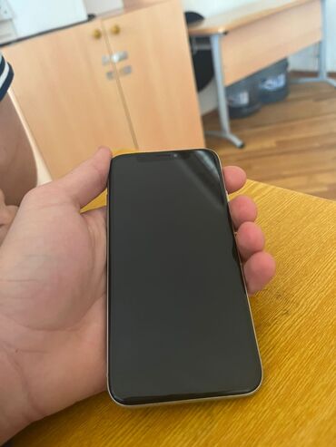 Apple iPhone: IPhone Xs Max, 64 GB, Gümüşü, Simsiz şarj — 5
