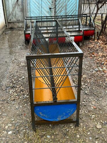 Товары и оборудование для с/х животных: Кормушки для КРС/овец/коз из металлических бочек - Длинные желобные — 4