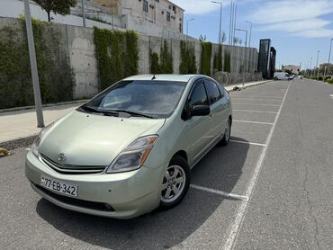 volkswagen passat masin: Toyota Prius: 1.5 l | 2008 il Hetçbek