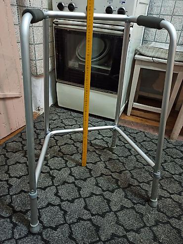 Инвалидные коляски: Инвалидная коляска с санитарным вырезом и ведром (комба-туалет) — 16