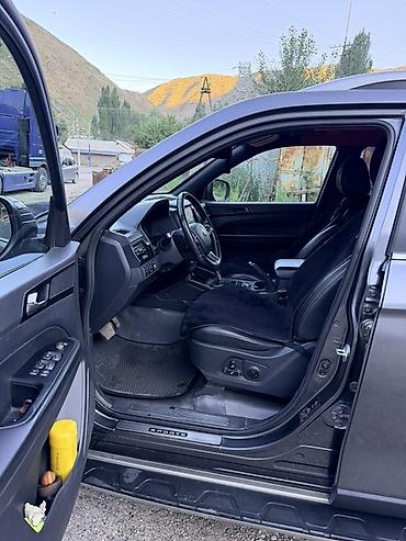 ручной клад: Ssangyong Rexton: 2019 г., Внедорожник — 10