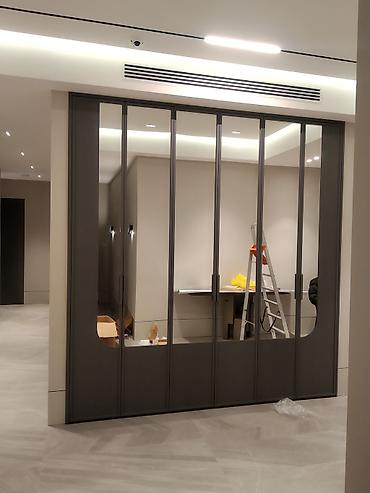 keramik tava: Düz dolab, Dəhliz üçün, Qarderob, Açılan, Quraşdırıla bilən, 4 qapılı — 10