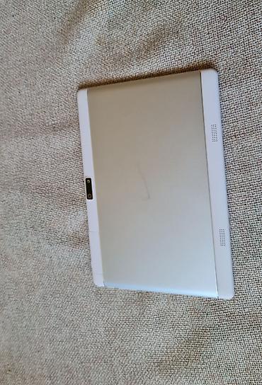 Tableti: Acer Iconia tablet – bela boja - Ekran: oko 10,1 inča (širok okvir — 9