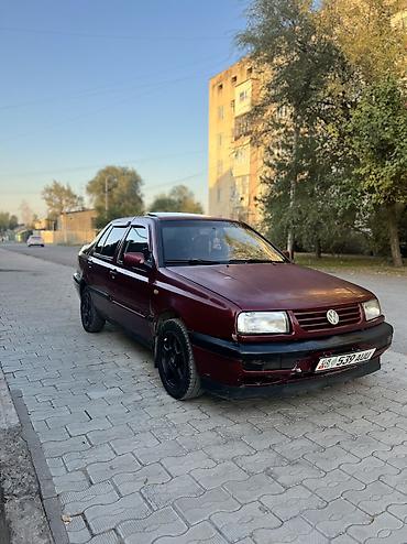 экран на венто: Volkswagen Vento: 1996 г., 1.8 л, Механика, Бензин, Седан — 5