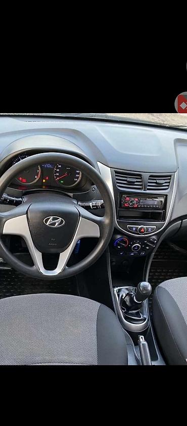 Hyundai: Hyundai Accent: 2013 г., Механика, Бензин, Седан — 2