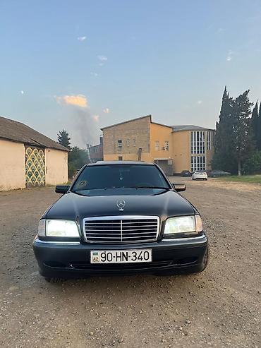 oka masini: Mercedes-Benz C-Class: 2.4 l | 2000 il Sedan — 4