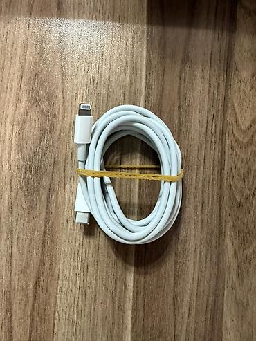 usb hub: Salam Iphone Usb type 2 metre tezedi istifade olunmayib Modeli — 2