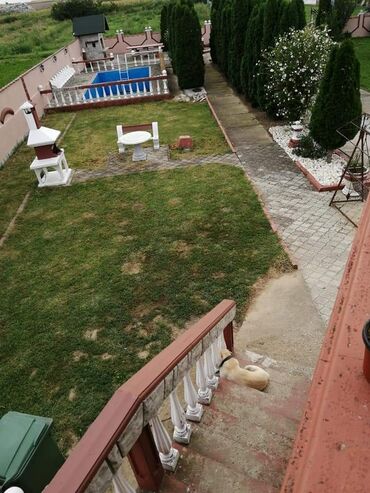 Kuće na prodaju: 420 kv. m, 6 soba — 9