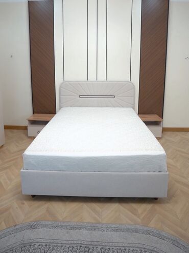 Спальные гарнитуры: Спальный гарнитур, Двуспальная кровать, ДСП, цвет - Бежевый — 8