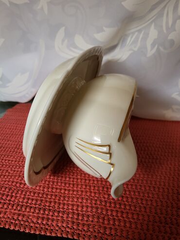 Stare vaze i dekor: Sosijera nova 1929 do 1972g. Edelstein Bavaria. Perfektan na lalafo.rs — 13 Stare vaze i dekor: Sosijera nova 1929 do 1972g. Edelstein Bavaria. Perfektan — 13