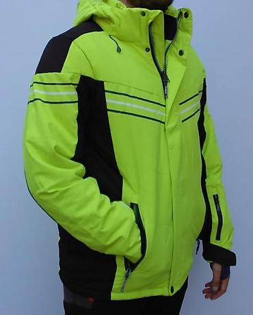 north face kacket: Muška jakna u neon žutoj boji, dizajnirana za skijanje. Poseduje — 3