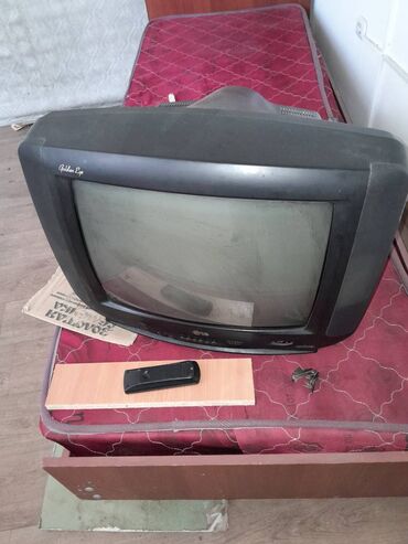 Телевизоры: LG Телевизор с пультом (рабочий) + Тумба под ТВ---1000 Кырг.сом Адр