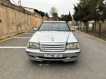 Mercedes-Benz: Mercedes-Benz 220: 2.2 l | 1995 il Sedan — 9