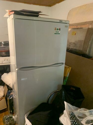 холодильник витринный: Холодильник Atlant, Б/у, Двухкамерный