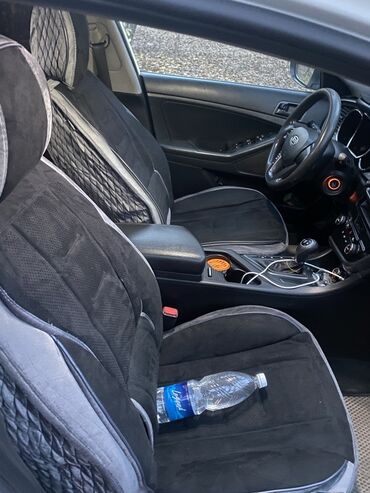 модуляторы для авто: Чехолдор Велюр, түсү - Кара, Universal Seat cover, Колдонулган, Өзү алып кетүү