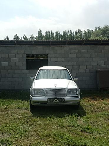 e500 124: Mercedes-Benz E-Class: 1994 г., 2.2 л, Седан — 3