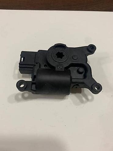 ponuda za prevoz robe: MOTOR KLAPNE GREJANJA ZA VOLKSWAGEN GOLF 7 - 5Q0907511A | Motor — 3