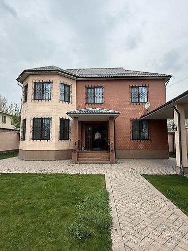 Продажа коттеджей и домов: 🔥Срочно продается дом в районе церкви 🔥 🏡 Общая площадь: 236 м² 🌿 — 1
