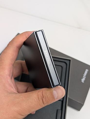 Техника и электроника: Samsung Galaxy Z Flip7, Б/у, 512 ГБ, цвет - Черный, 2 SIM — 10