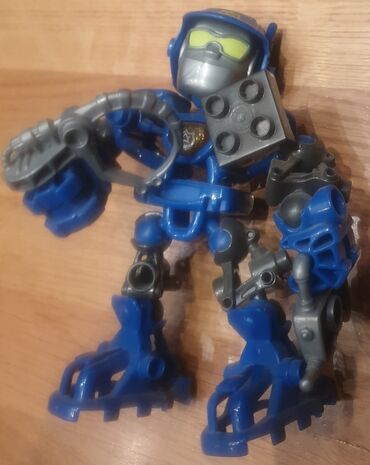 Igračke: Mega bloks kocke. Robot veliki
Prakticno nov — 8