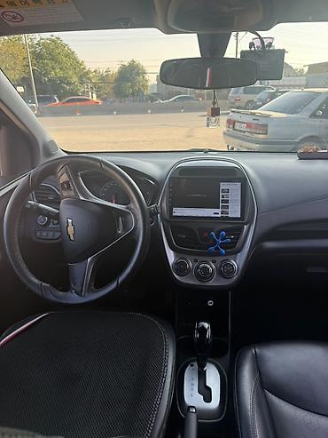 shevrolet lacetti: Chevrolet Spark: 2018 г., 1 л, Автомат, Бензин, Хэтчбэк — 7