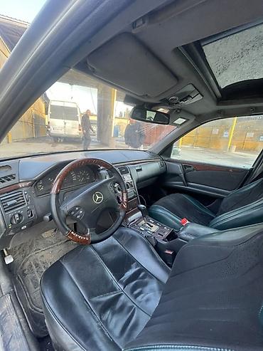 решетка w203: Mercedes-Benz E-Class: 2001 г., 2.7 л, Автомат, Дизель, Седан — 4