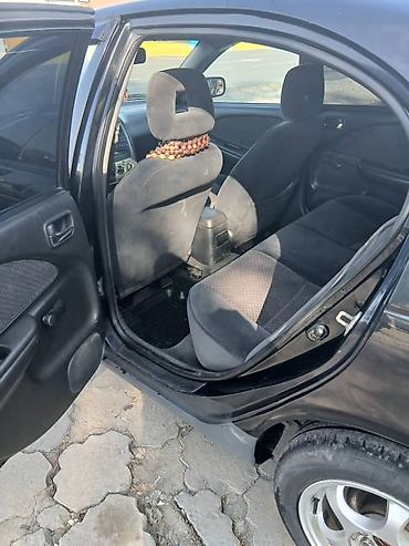 пассо: Toyota Corolla: 2002 г., 1.6 л, Механика, Бензин, Седан — 6