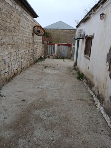 Qarajlar: Zığ qəs. 3 otaqlı, 120 kv. m, Kredit yoxdur, Təmirsiz
