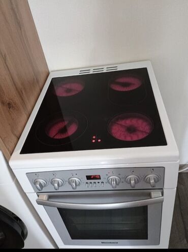 et ucun vitrin soyuducular: -Blomberg elektrik sobası və keramika səthli plitə - Blomberg, 900