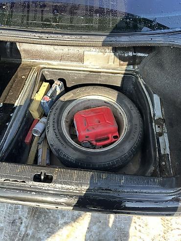 Audi: Audi A4: 1993 г., 2.6 л, Механика, Бензин, Седан at lalafo.kg — 10 Audi: Audi A4: 1993 г., 2.6 л, Механика, Бензин, Седан — 10