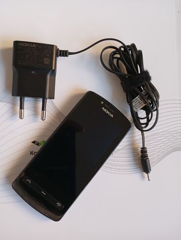 nokia зарядное: Nokia 700, Б/у, цвет - Черный, 1 SIM