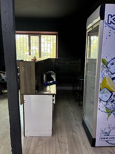 стойка для хостес: Продаю стойку барную/ресепшн. Длина 330, высота 130,длина боковой — 5