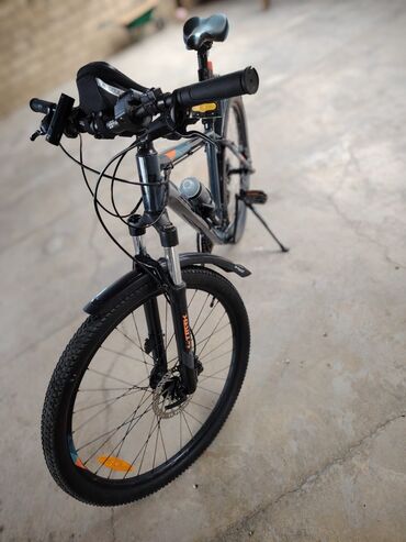 İdman velosipedləri: Dağ/şosse tərzi hibrid velosiped - Alüminium gövdə, sərt və yüngül — 5