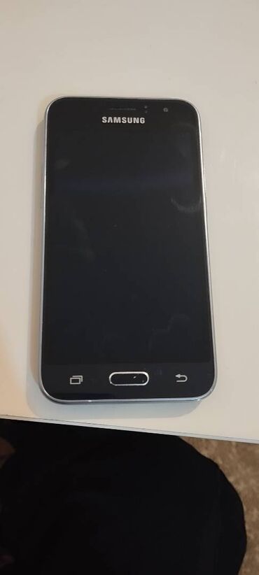 adapdir: Samsung Galaxy J1 2016, rəng - Qara, İki sim kartlı