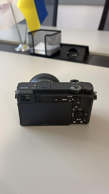 osmo mobile 6: Sony α6400 (ILCE-6400) mirrorless fotoaparat + 16–50mm f/3.5–5.6 OSS — 2