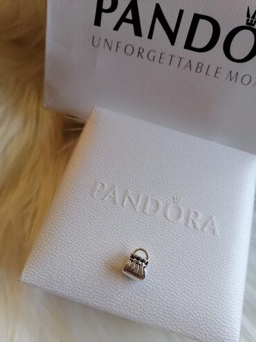 Privesci za nakit: Pandora privesci
1200 komad
Saljemo postexpresom na lalafo.rs — 16 Privesci za nakit: Pandora privesci
1200 komad
Saljemo postexpresom — 16