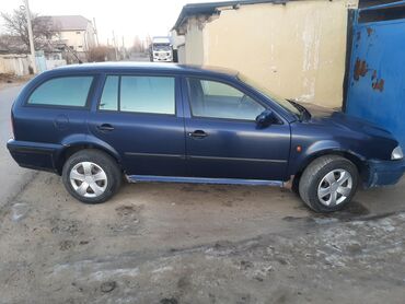 Skoda: Skoda Octavia: 2001 г., 1.6 л, Механика, Бензин, Универсал