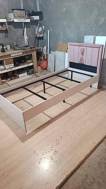 single bed mattress: Односпальная кровать, Новый, С мягким изголовьем, длина - 2000 см — 9