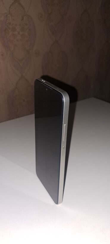 Mətbəx texnikası: Xiaomi Redmi smartfon - Gümüş/rəngli korpus, matte arxa səth, düz
