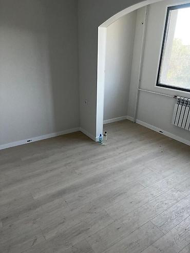49: 1 комната, 33 м², Пишпек 106 серия улучшенная, 4 этаж, Свежий ремонт — 5