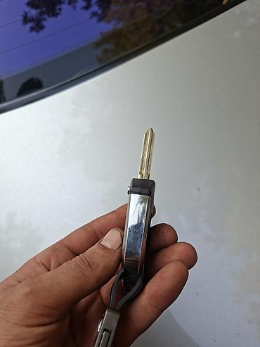 olu purjun: BMW açar breloklu uzaqdan idarəetmə açarı - Dizayn: Üçbucaq formalı — 4