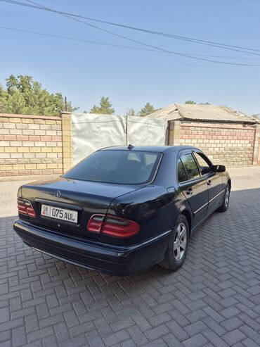 машина k5: Mercedes-Benz E-Class: 2000 г., 2.4 л, Механика, Бензин, Седан