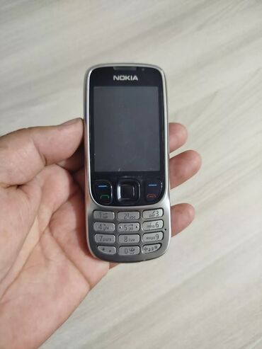 4000 сом телефон: Nokia 6300 4G, Колдонулган, түсү - Күмүш, 1 SIM