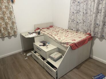 фикус дельтовидный: Односпальная кровать, Б/у, С матрасом, длина - 190 см