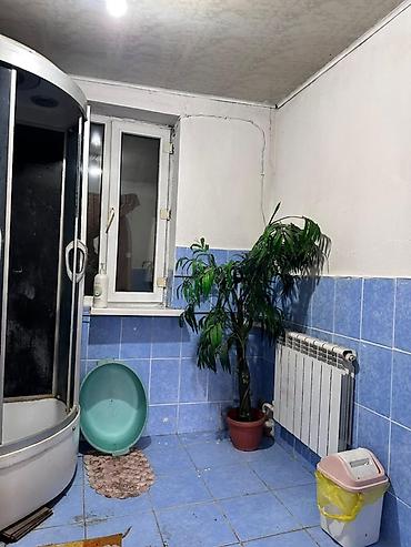 Продажа коттеджей и домов: Продается дом, 4,5 соток, район Свердловский, Красный строитель, улица at lalafo.kg — 20 Продажа коттеджей и домов: Продается дом, 4,5 соток, район Свердловский, Красный строитель, улица — 20