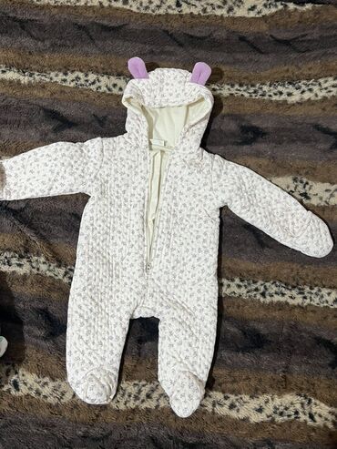 одежды для новорожденных: Тёплый комбинезон для новорождённого с капюшоном и ушками - Бренд