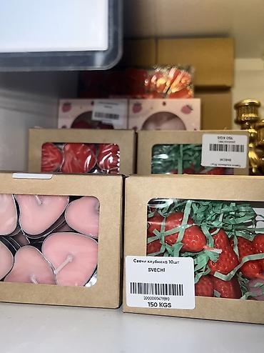 Свечи и подсвечники: В продаже есть декоративные свечи в форме Клубники, можно использовать — 2