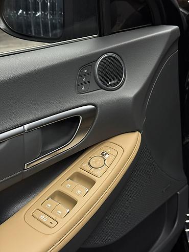задняя шторка: Hyundai Sonata: 2020 г., 2 л, Автомат, Гибрид, Седан — 9